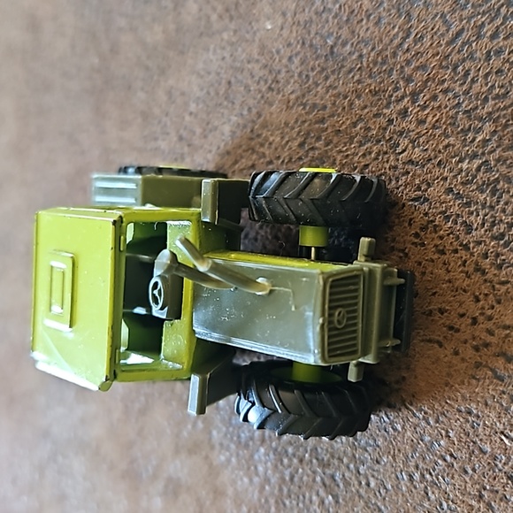 Matchbox 1990 MB-Trac 1600 Turbos - Picture 4 of 6